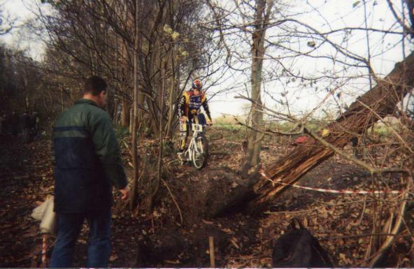 {Overall Elite Champion for 2000 Barry Huskinson}